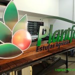 Logotipo Bloco em PVC e Madeira - 16-99771.5035 - B.Lemonte - Sao Carlos